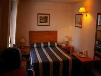 Discovery - Hotel